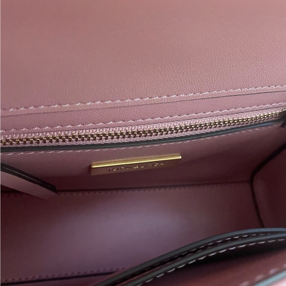 Tory Burch Small Fleming Convertible
Shoulder Bag-Pink Magnolia-*NEW* - Picture 16 of 16